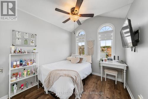 158 Gentile Circle, Vaughan, ON - Indoor Photo Showing Bedroom