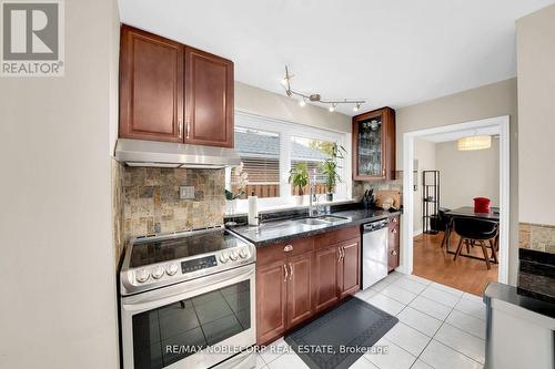 Upper - 4230 Bloor Street W, Toronto, ON - Indoor Photo Showing Kitchen