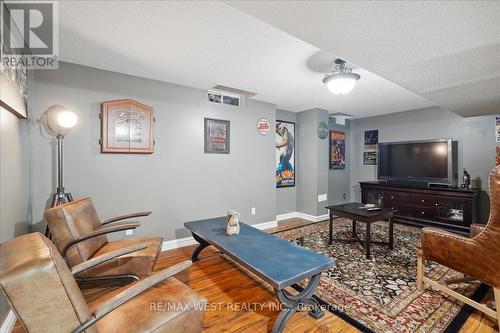 69 Stillman Drive, Brampton, ON - Indoor Photo Showing Living Room