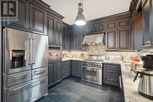 69 Stillman Drive, Brampton, ON - Indoor Photo Showing Kitchen With Stainless Steel Kitchen With Upgraded Kitchen