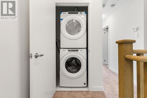 2 - 3560 Colonial Drive, Mississauga, ON - Indoor Photo Showing Laundry Room