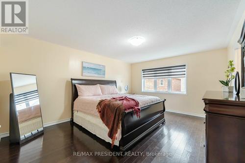 8 Troyer Street, Brampton, ON - Indoor Photo Showing Bedroom