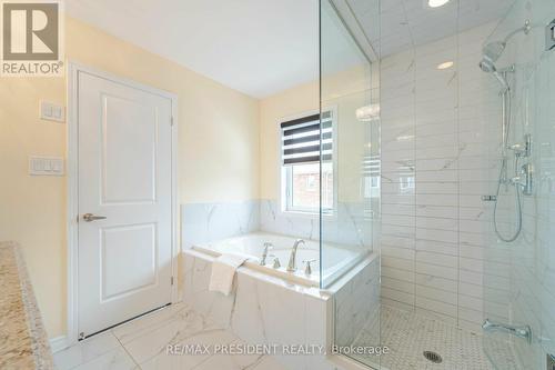 8 Troyer Street, Brampton, ON - Indoor Photo Showing Bathroom