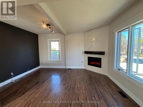 153 Elgin Street, London, ON - Indoor With Fireplace