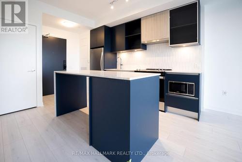 328 - 395 Dundas Street, Oakville, ON - Indoor Photo Showing Kitchen