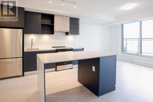 328 - 395 Dundas Street, Oakville, ON - Indoor Photo Showing Kitchen With Upgraded Kitchen