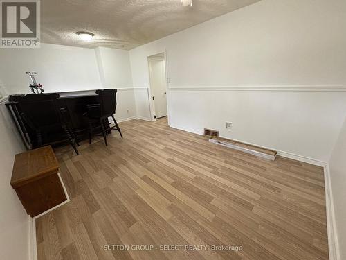 114 St Lawrence Boulevard, London, ON - Indoor Photo Showing Other Room