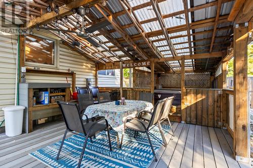 114 St Lawrence Boulevard, London, ON - Outdoor With Deck Patio Veranda With Exterior