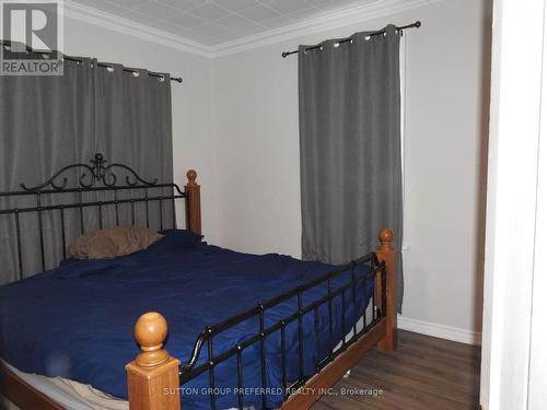 73 Hope Street E, East Zorra-Tavistock, ON - Indoor Photo Showing Bedroom