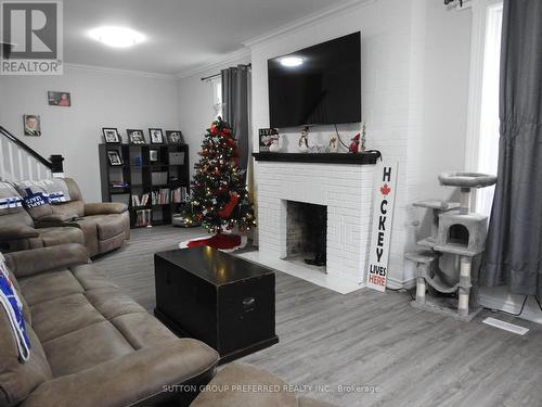 73 Hope Street E, East Zorra-Tavistock, ON - Indoor Photo Showing Living Room With Fireplace