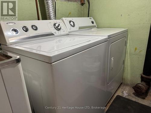 34 Durham Drive, St. Catharines (436 - Port Weller), ON - Indoor Photo Showing Laundry Room