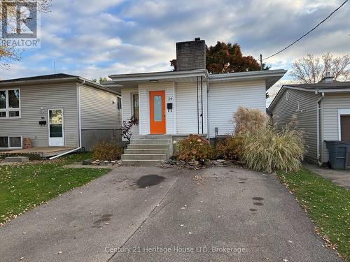 34 Durham Drive, St. Catharines (436 - Port Weller), ON - Outdoor