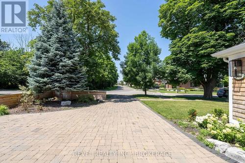 698 Rye Street, Niagara-On-The-Lake, ON - Outdoor