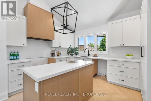 489 Regent Street, Niagara-On-The-Lake, ON - Indoor Photo Showing Kitchen