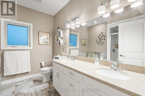 8943 Black Forest Crescent, Niagara Falls, ON - Indoor Photo Showing Bathroom