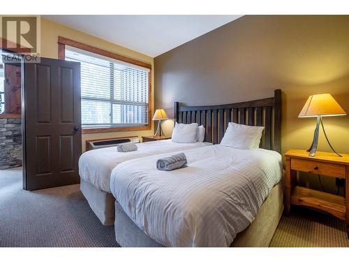 4559 Timberline Crescent Unit# 632A, Fernie, BC - Indoor Photo Showing Bedroom