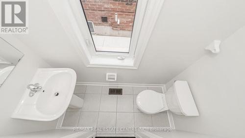 510 Downes Jackson Heights, Milton, ON - Indoor Photo Showing Bathroom