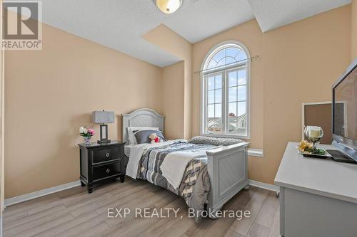 43 Peer Drive, Guelph, ON - Indoor Photo Showing Bedroom