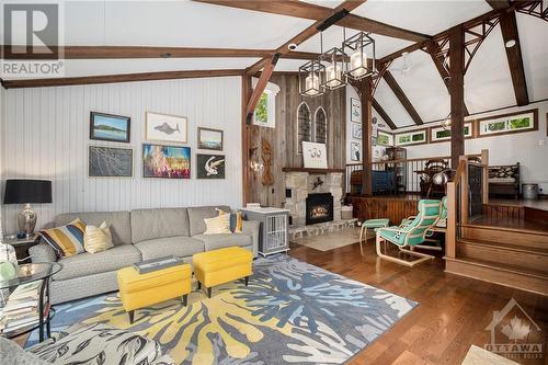 9 Robinson Street, Perth, ON - Indoor Photo Showing Living Room With Fireplace