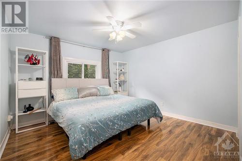 9 Robinson Street, Perth, ON - Indoor Photo Showing Bedroom