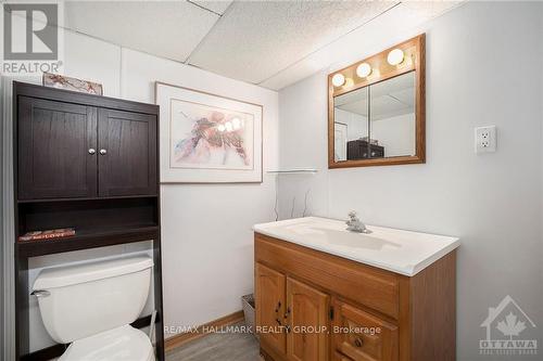 9 Robinson Street, Lanark, ON - Indoor Photo Showing Bathroom