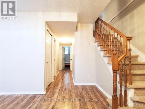 120 Gatestone, Ottawa, ON - Indoor Photo Showing Other Room