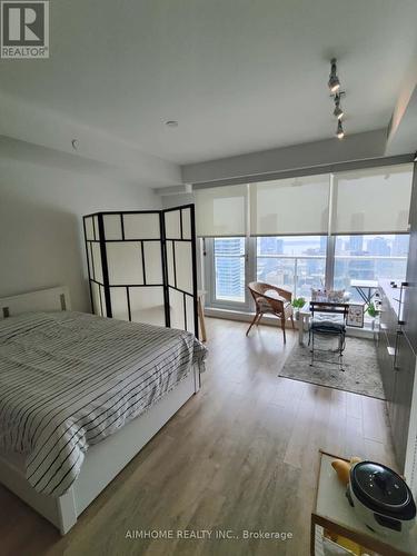 4408 - 197 Yonge Street, Toronto, ON - Indoor Photo Showing Bedroom