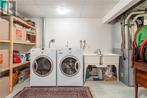 44 Greentrail Drive, Hamilton, ON - Indoor Photo Showing Laundry Room