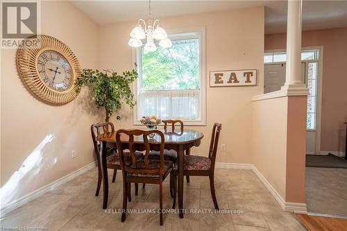 44 Greentrail Drive, Hamilton, ON - Indoor Photo Showing Dining Room