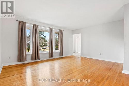 5 Midcroft Drive, Toronto, ON - Indoor Photo Showing Other Room