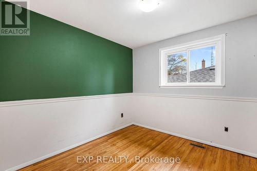 5 Midcroft Drive, Toronto, ON - Indoor Photo Showing Other Room