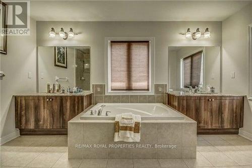 50 Edgehill Avenue, Whitchurch-Stouffville, ON - Indoor Photo Showing Bathroom