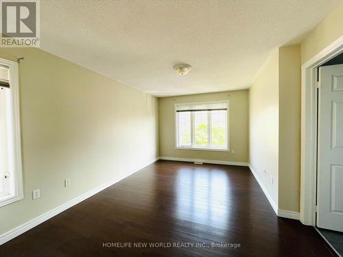 98 Thrushwood Drive, Barrie, ON - Indoor Photo Showing Other Room