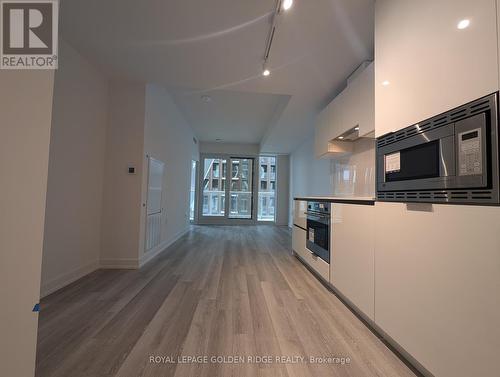 2211 - 230 Simcoe Street, Toronto, ON - Indoor