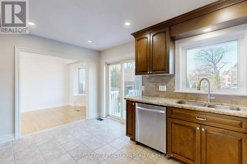 10 Lancer Drive, Vaughan, ON - Indoor Photo Showing Kitchen With Double Sink