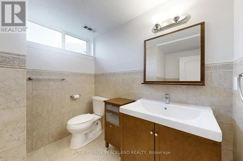 10 Lancer Drive, Vaughan, ON - Indoor Photo Showing Bathroom