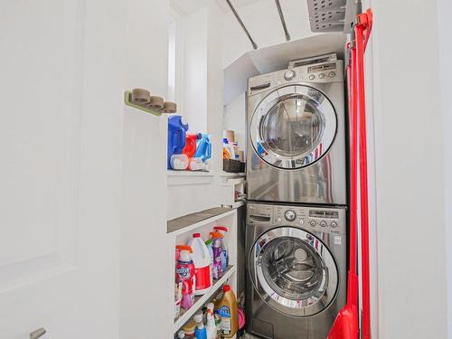 Laundry room - B54-3940 Ch. De La Côte-Des-Neiges, Montréal (Ville-Marie), QC - Indoor Photo Showing Laundry Room