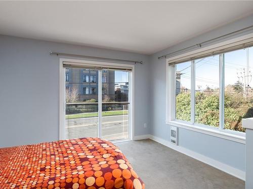 101-356 Gorge Rd East, Victoria, BC - Indoor Photo Showing Bedroom