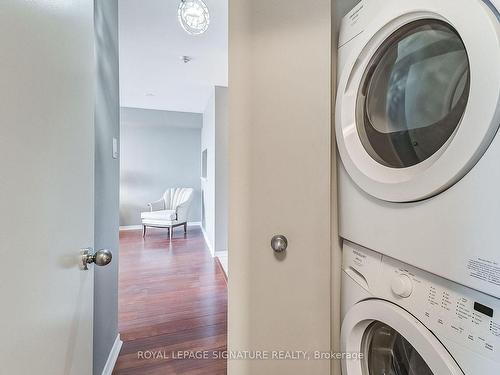 1203-75 King St E, Mississauga, ON - Indoor Photo Showing Laundry Room