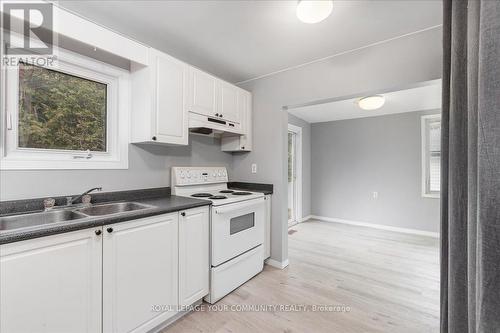 134 First Avenue, Georgina, ON - Indoor Photo Showing Kitchen With Double Sink