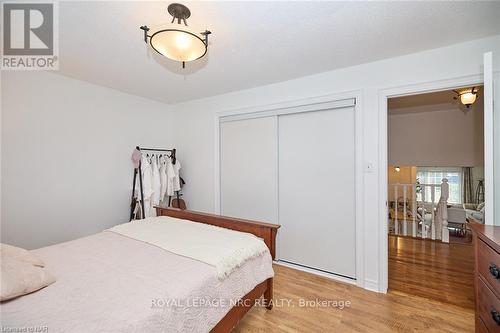 23 Andrea Drive, St. Catharines (462 - Rykert/Vansickle), ON - Indoor Photo Showing Bedroom