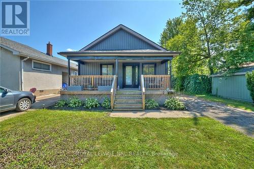 2 Fairburn Avenue, St. Catharines (460 - Burleigh Hill), ON - Outdoor With Deck Patio Veranda