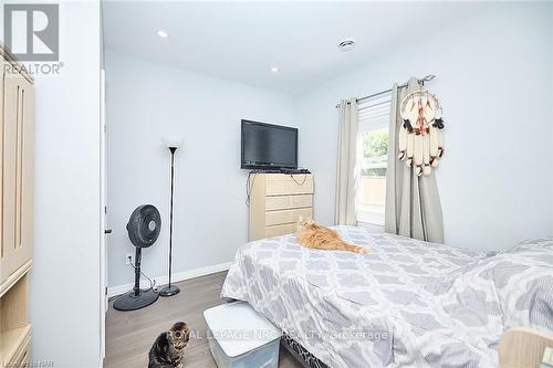 2 Fairburn Avenue, St. Catharines (460 - Burleigh Hill), ON - Indoor Photo Showing Bedroom