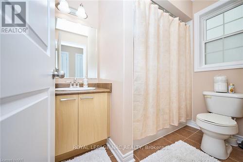 42 Chicory Crescent, St. Catharines (452 - Haig), ON - Indoor Photo Showing Bathroom