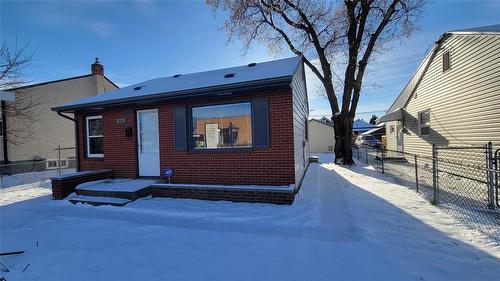 1628 Logan Avenue, Winnipeg, MB - Outdoor With Exterior