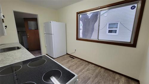 1628 Logan Avenue, Winnipeg, MB - Indoor