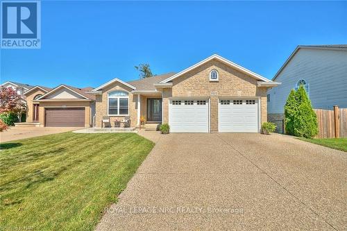 8103 Costabile Drive, Niagara Falls (213 - Ascot), ON - Outdoor With Facade