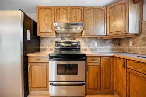 350 Trent Avenue, Winnipeg, MB - Indoor Photo Showing Kitchen