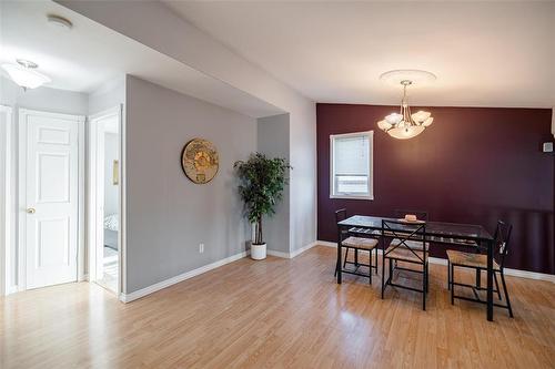 350 Trent Avenue, Winnipeg, MB - Indoor Photo Showing Dining Room