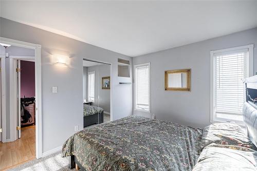 350 Trent Avenue, Winnipeg, MB - Indoor Photo Showing Bedroom